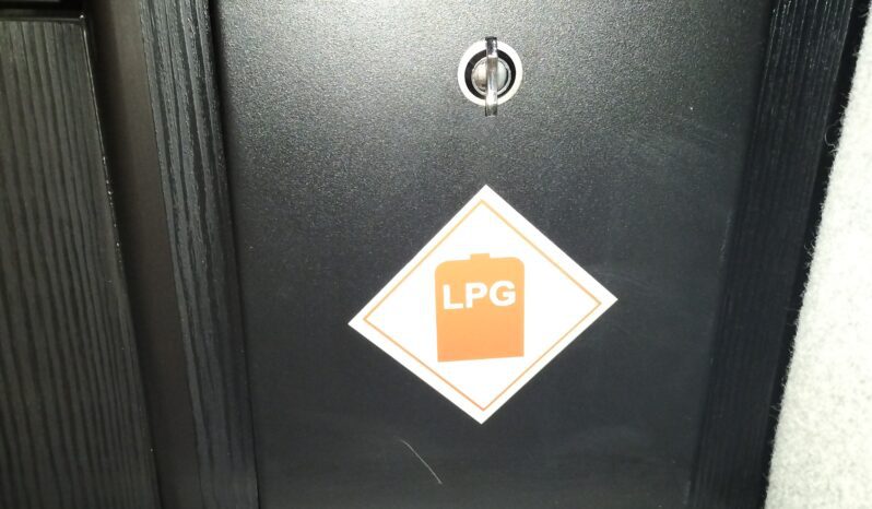 FIAT SCUDO PANORAMA FAMILY 2 BERTH CAMPERVAN AVC TRAVERSE LIKE PEUGEOT EXPERT full