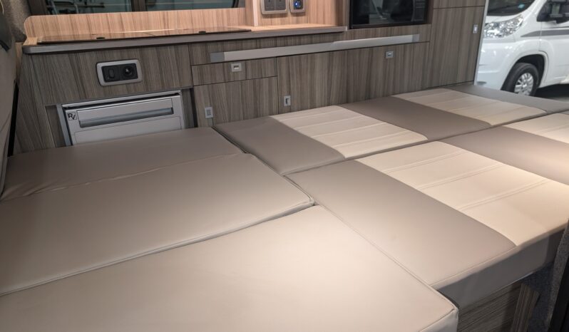 PEUGEOT EXPERT TEPEE SE 2.0 D AUTOMATIC POP-TOP CAMPEVAN BRAND NEW CONVERSION full