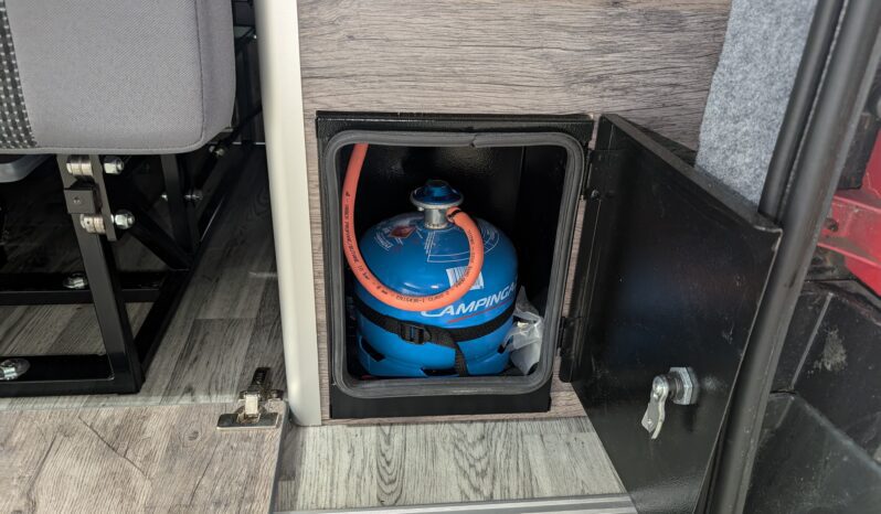 PEUGEOT INDEPENDENCE SE 2.0 D AUTOMATIC 2 BERTH CAMPERVAN, SUPER LOW MILES full