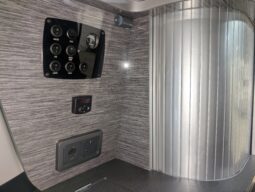 WELLHOUSE LEISURE TOYOTA ALPHARD POP-TOP 2 BERTH CAMPERVAN 2.4 AUTOMATIC full