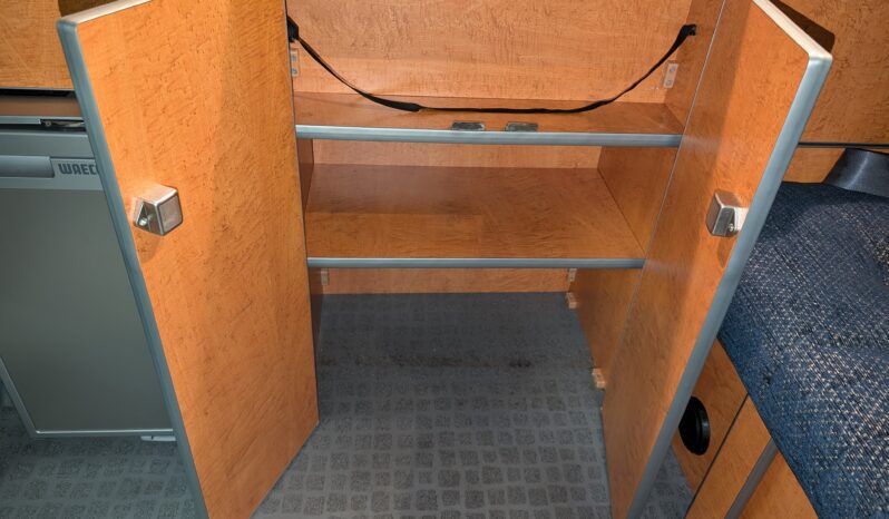 WELLHOUSE LEISURE TOYOTA GRANVIA HIGH TOP CAMPERVAN 2.7 PETROL AUTO WITH LPG full