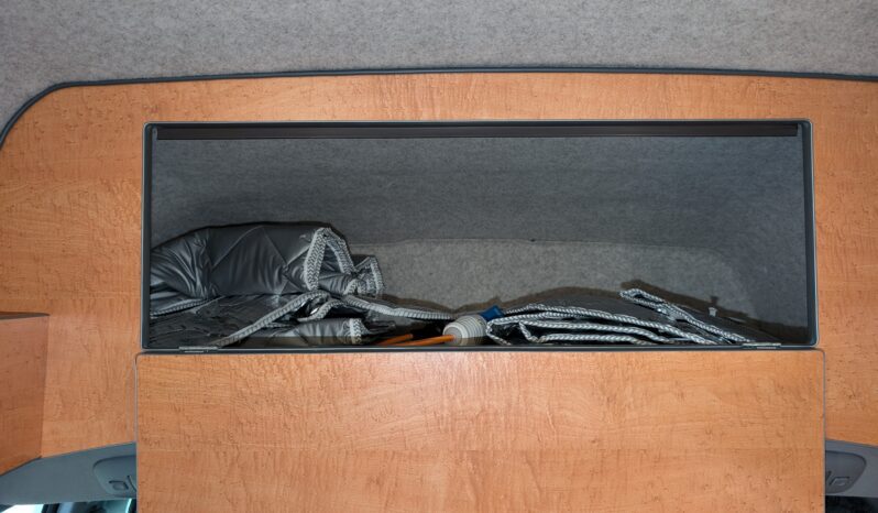 WELLHOUSE LEISURE TOYOTA GRANVIA HIGH TOP CAMPERVAN 2.7 PETROL AUTO WITH LPG full