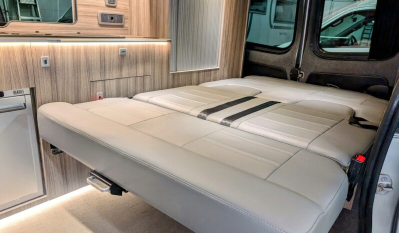 VAUXHALL VIVARO SPORT CDTI CAMPERVAN WITH BRAND NEW BESPOKE CONVERSION full