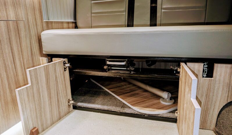 VAUXHALL VIVARO SPORT CDTI CAMPERVAN WITH BRAND NEW BESPOKE CONVERSION full