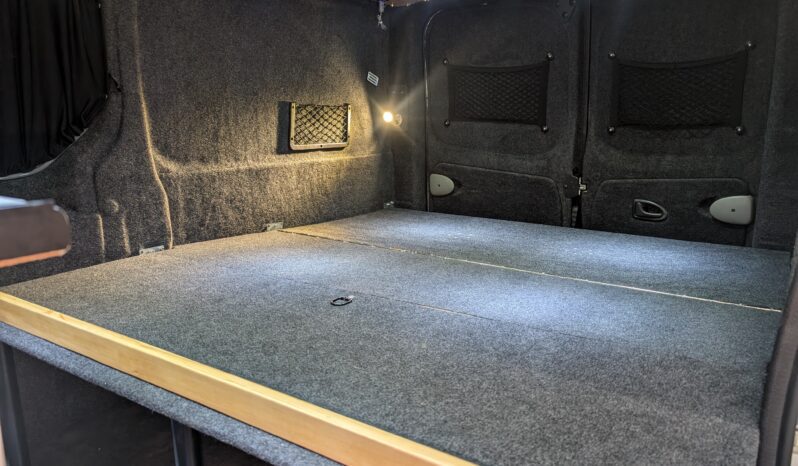 VAUXHALL VIVARO 2900 SPORTIVE LWB 2.0 CDTI CAMPER/DAY VAN, OUTSTANDING CONDITION full