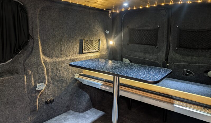 VAUXHALL VIVARO 2900 SPORTIVE LWB 2.0 CDTI CAMPER/DAY VAN, OUTSTANDING CONDITION full