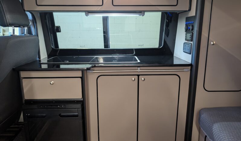 VW T6 TRANSPORTER T30 STARTLINE 2.0 TDI CAMPERVAN **AMAZING VALUE!!** full