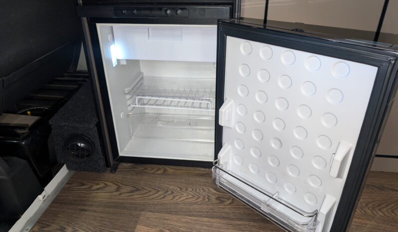 VW T6 TRANSPORTER T30 STARTLINE 2.0 TDI CAMPERVAN **AMAZING VALUE!!** full