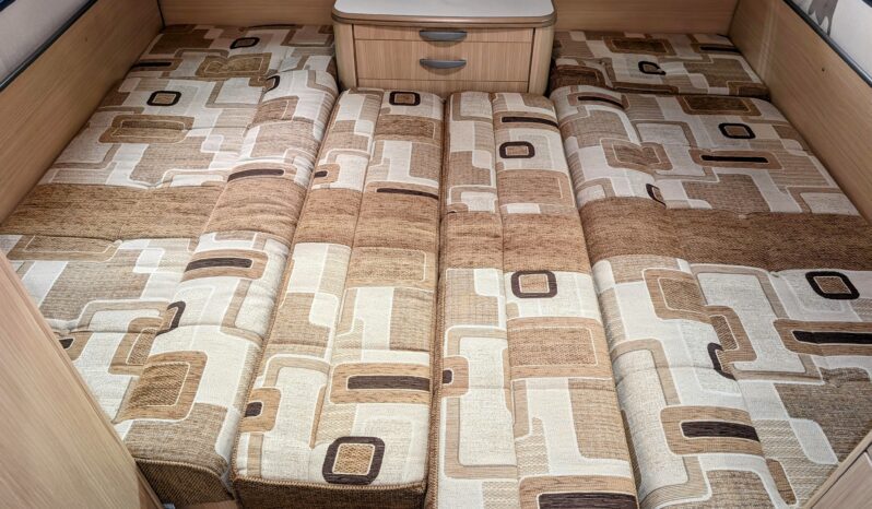 BESSACARR E520 2 BERTH REAR LOUNGE LOW PROFILE MOTORHOME FIAT DUCATO 2.3 DIESEL full