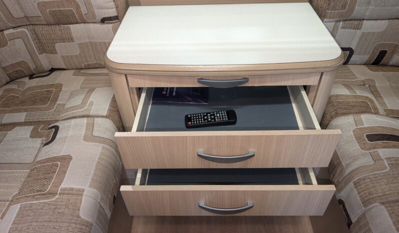 BESSACARR E520 2 BERTH REAR LOUNGE LOW PROFILE MOTORHOME FIAT DUCATO 2.3 DIESEL full