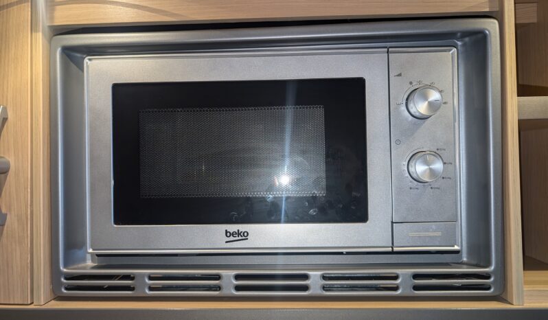 BESSACARR E520 2 BERTH REAR LOUNGE LOW PROFILE MOTORHOME FIAT DUCATO 2.3 DIESEL full