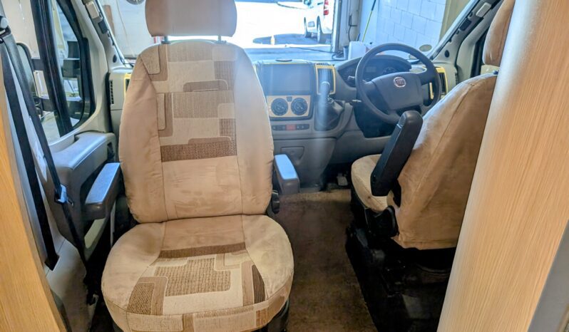 BESSACARR E520 2 BERTH REAR LOUNGE LOW PROFILE MOTORHOME FIAT DUCATO 2.3 DIESEL full