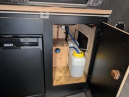 VW TRANSPORTER T30 102 TDI LWB POP-TOP CAMPERVAN, LOW MILES FULL SERVICE HISTORY full