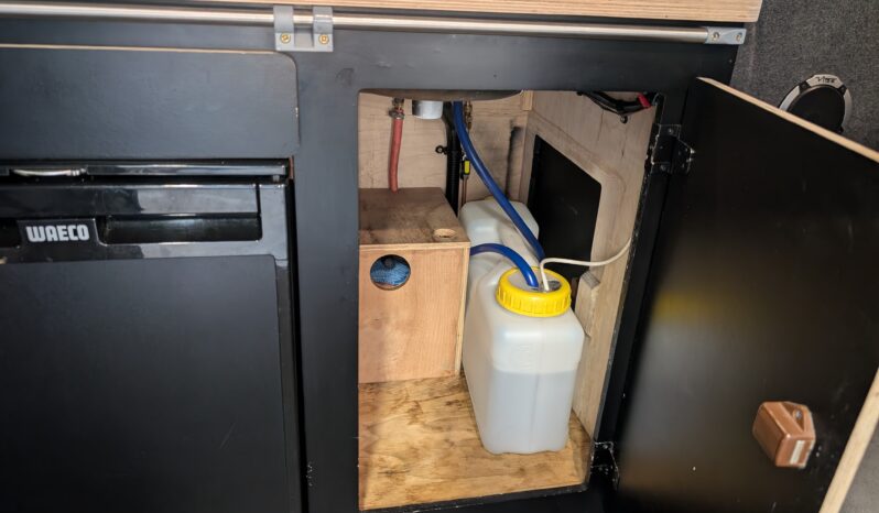 VW TRANSPORTER T30 102 TDI LWB POP-TOP CAMPERVAN, LOW MILES FULL SERVICE HISTORY full