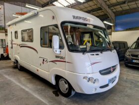RAPIDO 9048DF 4 BERTH A CLASS MOTORHOME FIAT DUCATO 2300 *SUPERB THROUGHOUT*
