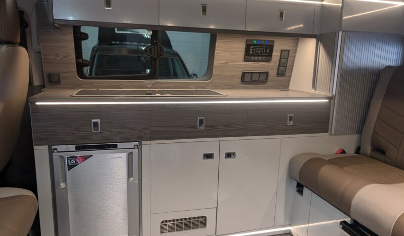 FORD TOURNEO CUSTOM 320 TITANIUM POP-TOP CAMPERVAN **BRAND NEW CONVERSION** full