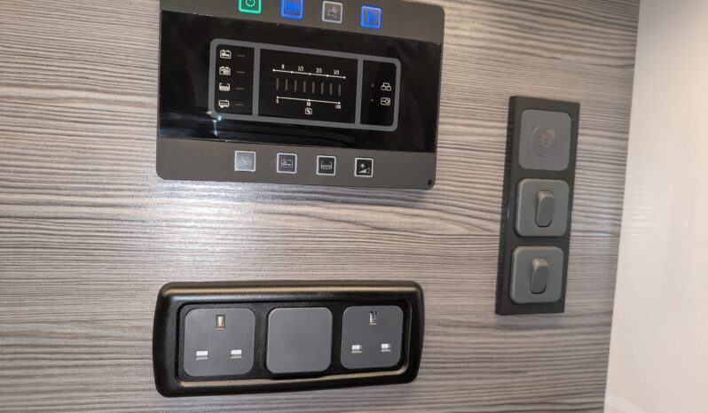 FORD TOURNEO CUSTOM 320 TITANIUM POP-TOP CAMPERVAN **BRAND NEW CONVERSION** full