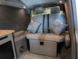 VW TRANSPORTER T5 T32 102 TDI LWB POP-TOP CAMPERVAN IN STUNNING CONDITION full