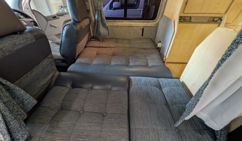 LEISUREDRIVE VIVANTE HIGH TOP CAMPERVAN VW T5 T28 130 TDI *STUNNING THROUGHOUT* full