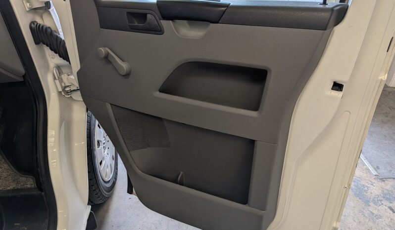 LEISUREDRIVE VIVANTE HIGH TOP CAMPERVAN VW T5 T28 130 TDI *STUNNING THROUGHOUT* full