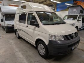 LEISUREDRIVE VIVANTE HIGH TOP CAMPERVAN VW T5 T28 130 TDI *STUNNING THROUGHOUT*