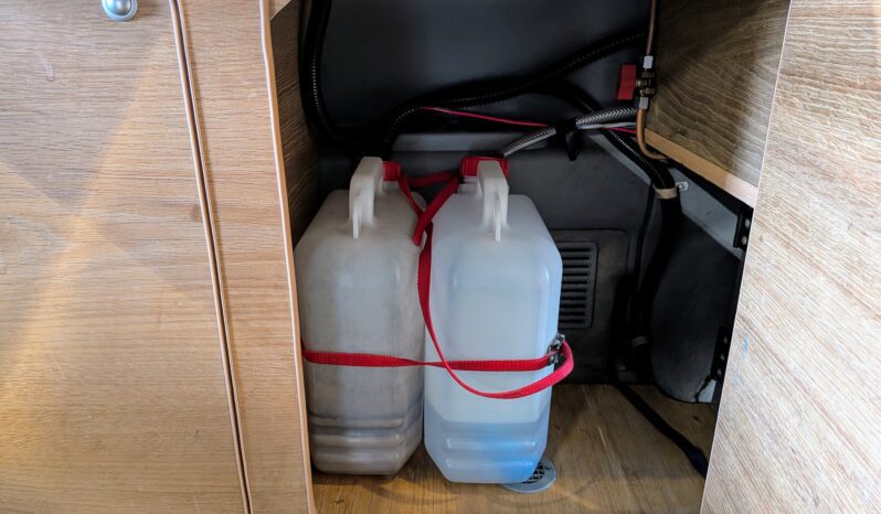 MAZDA BONGO AERO CITY RUNNER POP TOP CAMPERVAN full