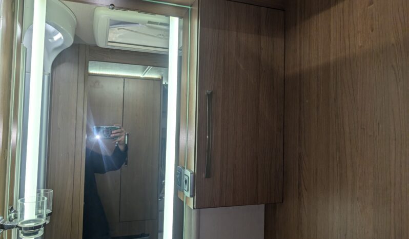 AUTO TRAIL APACHE 700 6 BERTH MOTORHOME FIAT DUCATO ** A1 CONDITION THROUGHOUT** full