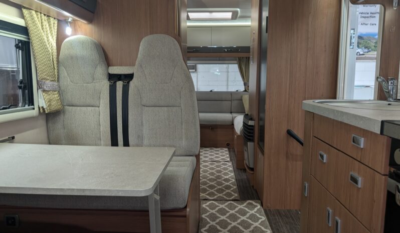 AUTO TRAIL APACHE 700 6 BERTH MOTORHOME FIAT DUCATO ** A1 CONDITION THROUGHOUT** full