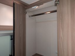 BESSACARR 442 LARGE 2 BERTH MOTORHOME FIAT DUCATO **SUPER LOW MILES!!** full