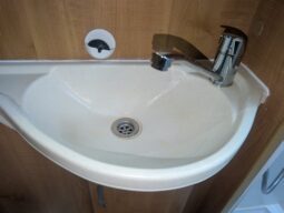 AUTOTRAIL TRACKER EKS SE 4 BERTH MOTORHOME FIAT DUCATO 130 M-JET ***ONE OWNER FROM NEW*** full