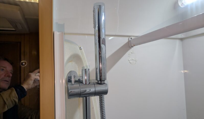 AUTOTRAIL TRACKER EKS SE 4 BERTH MOTORHOME FIAT DUCATO 130 M-JET ***ONE OWNER FROM NEW*** full