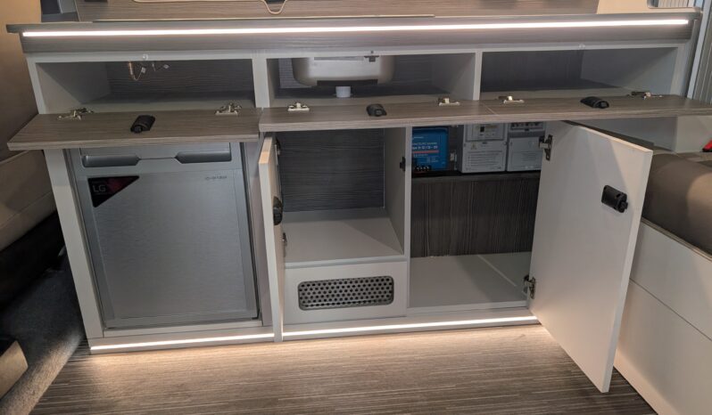 FORD TRANSIT TOURNEO CUSTOM 350 POP-TOP CAMPERVAN **BRAND NEW CONVERSION** full