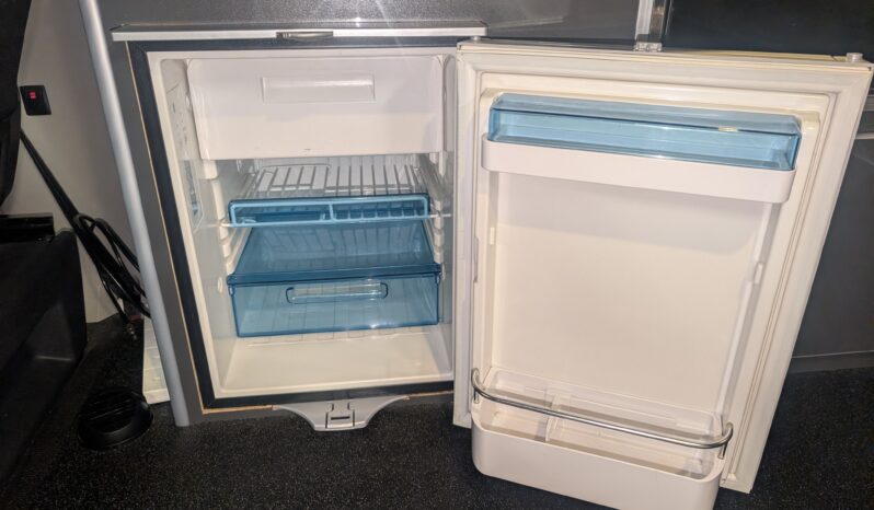 VW T6 T28 150BHP HIGHLINE POP-TOP 4 BERTH CAMBRIDGE CONVERSION CAMPERVAN, STUNNING THROUGHOUT full