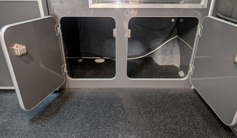 VW T6 T28 150BHP HIGHLINE POP-TOP 4 BERTH CAMBRIDGE CONVERSION CAMPERVAN, STUNNING THROUGHOUT full