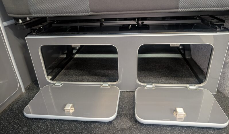 VW T6 T28 150BHP HIGHLINE POP-TOP 4 BERTH CAMBRIDGE CONVERSION CAMPERVAN, STUNNING THROUGHOUT full