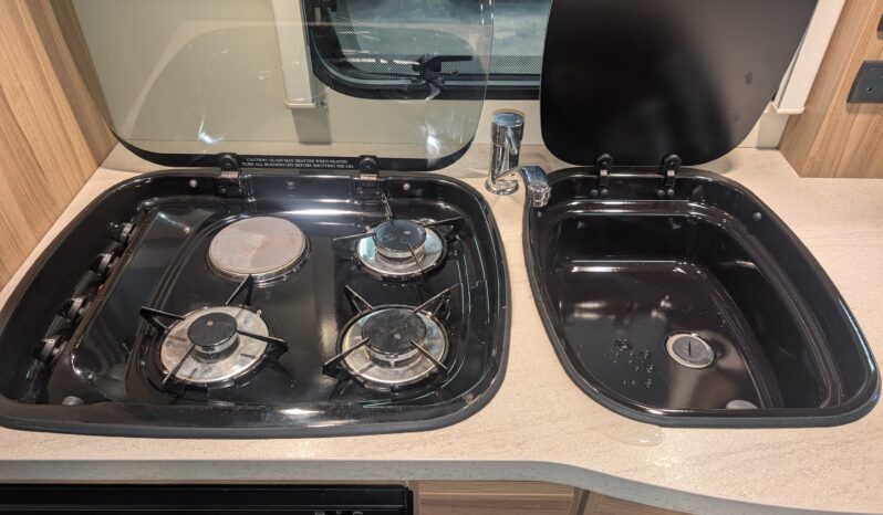 ELDDIS MAJESTIC 125 TWO BERTH MOTORHOME PEUGEOT BOXER 2.2 **ONE OWNER** full