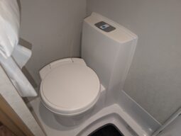 ELDDIS MAJESTIC 125 TWO BERTH MOTORHOME PEUGEOT BOXER 2.2 **ONE OWNER** full