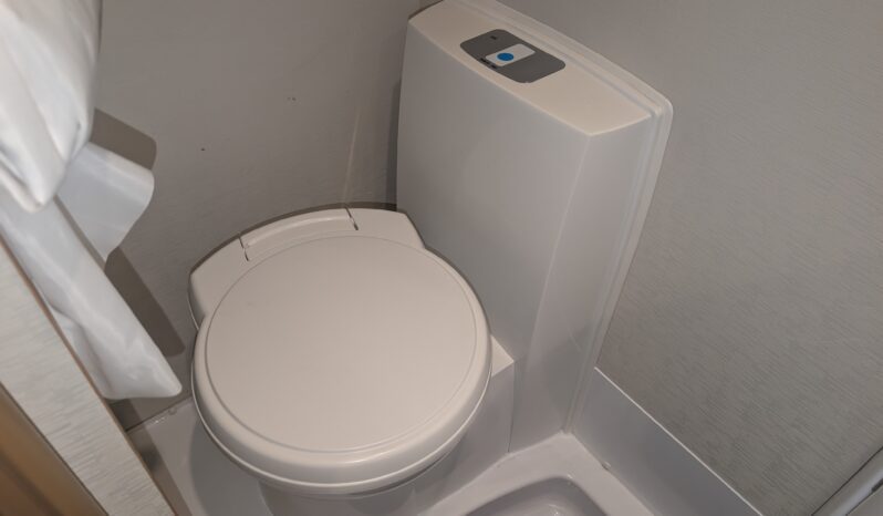 ELDDIS MAJESTIC 125 TWO BERTH MOTORHOME PEUGEOT BOXER 2.2 **ONE OWNER** full