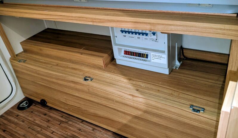 ELDDIS MAJESTIC 125 TWO BERTH MOTORHOME PEUGEOT BOXER 2.2 **ONE OWNER** full