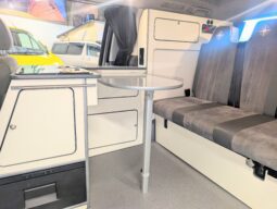 TOYOTA ALPHARD NORTHSTAR POP-TOP CAMPERVAN **SUPERB CONDITION THROUGHOUT** full