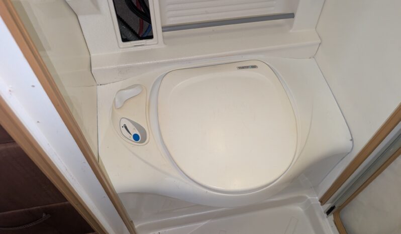 TIMBERLAND ENDEAVOUR 2 BERTH CAMPERVAN VAN CONVERSION RENAULT MASTER 2.5 full