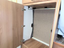 TIMBERLAND ENDEAVOUR 2 BERTH CAMPERVAN VAN CONVERSION RENAULT MASTER 2.5 full