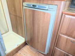 TIMBERLAND ENDEAVOUR 2 BERTH CAMPERVAN VAN CONVERSION RENAULT MASTER 2.5 full