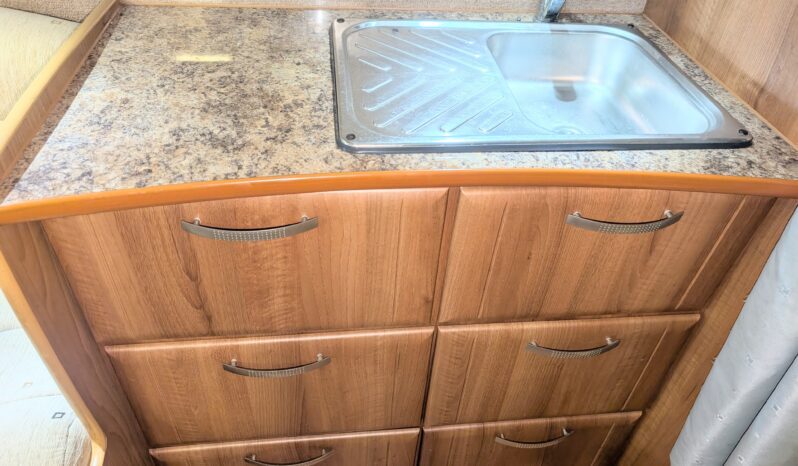 TIMBERLAND ENDEAVOUR 2 BERTH CAMPERVAN VAN CONVERSION RENAULT MASTER 2.5 full