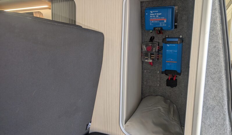 VW TRANSPORTER T5 T28 TDI 4 BERTH POP-TOP CAMPERVAN *WILDTRACKS CONVERSION* SAFARI ROOF full