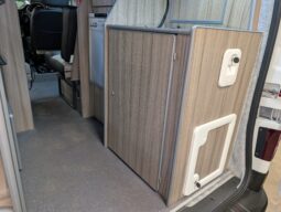 LEISUREDRIVE RENOIR POP-TOP CAMPERVAN RENAULT TRAFIC LESS THAN 5K MILES!! full