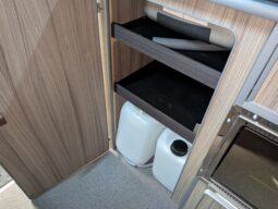 LEISUREDRIVE RENOIR POP-TOP CAMPERVAN RENAULT TRAFIC LESS THAN 5K MILES!! full