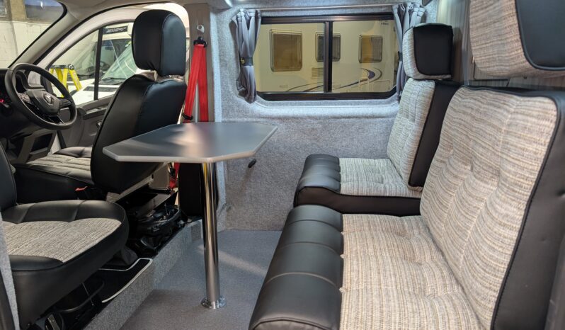 LEISUREDRIVE RENOIR POP-TOP CAMPERVAN RENAULT TRAFIC LESS THAN 5K MILES!! full