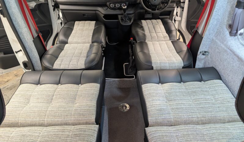 LEISUREDRIVE RENOIR POP-TOP CAMPERVAN RENAULT TRAFIC LESS THAN 5K MILES!! full