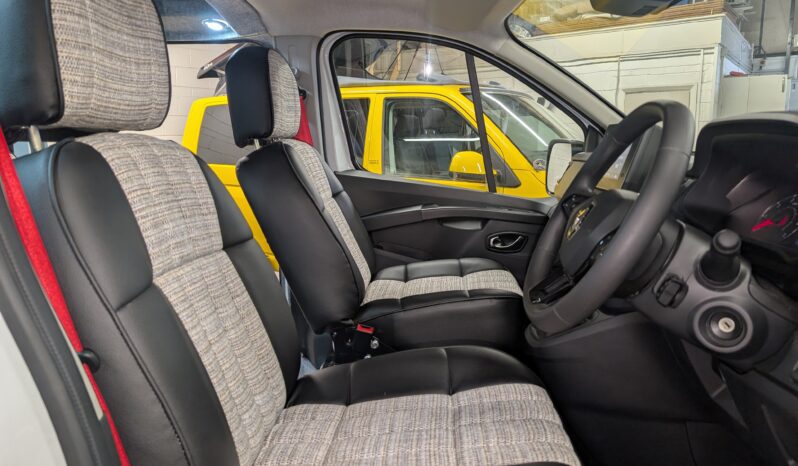 LEISUREDRIVE RENOIR POP-TOP CAMPERVAN RENAULT TRAFIC LESS THAN 5K MILES!! full